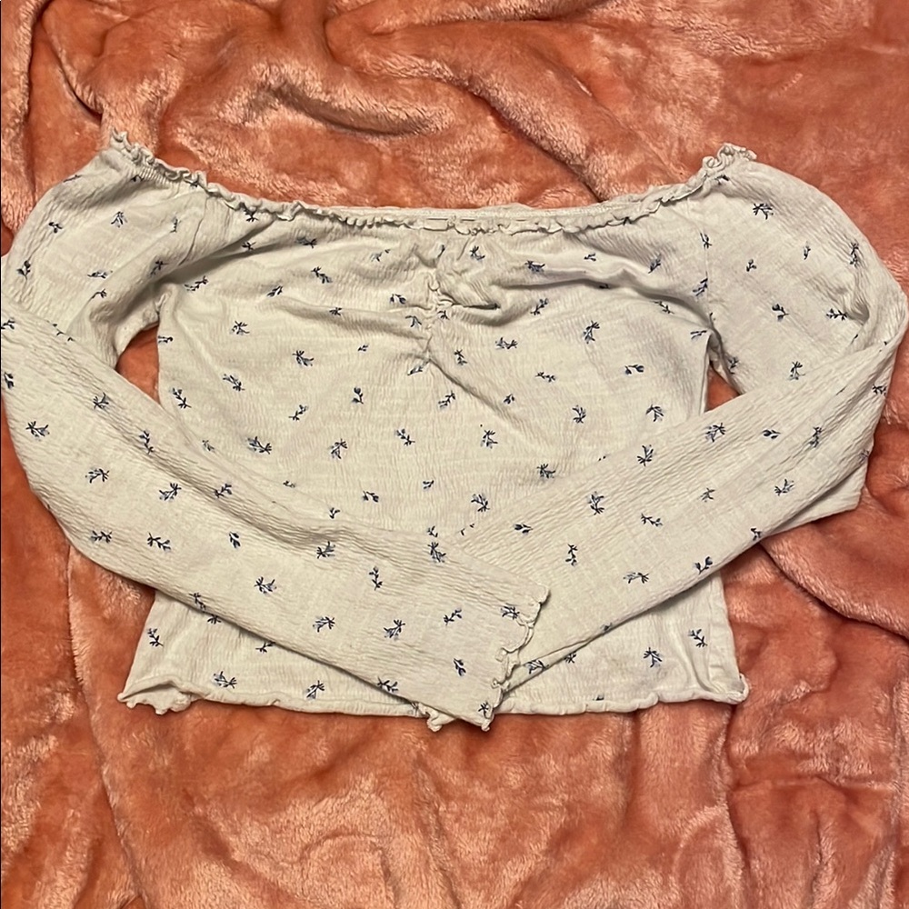 Arizona Jean Company Off-Shoulder Floral Crop Top - Cream and Blue